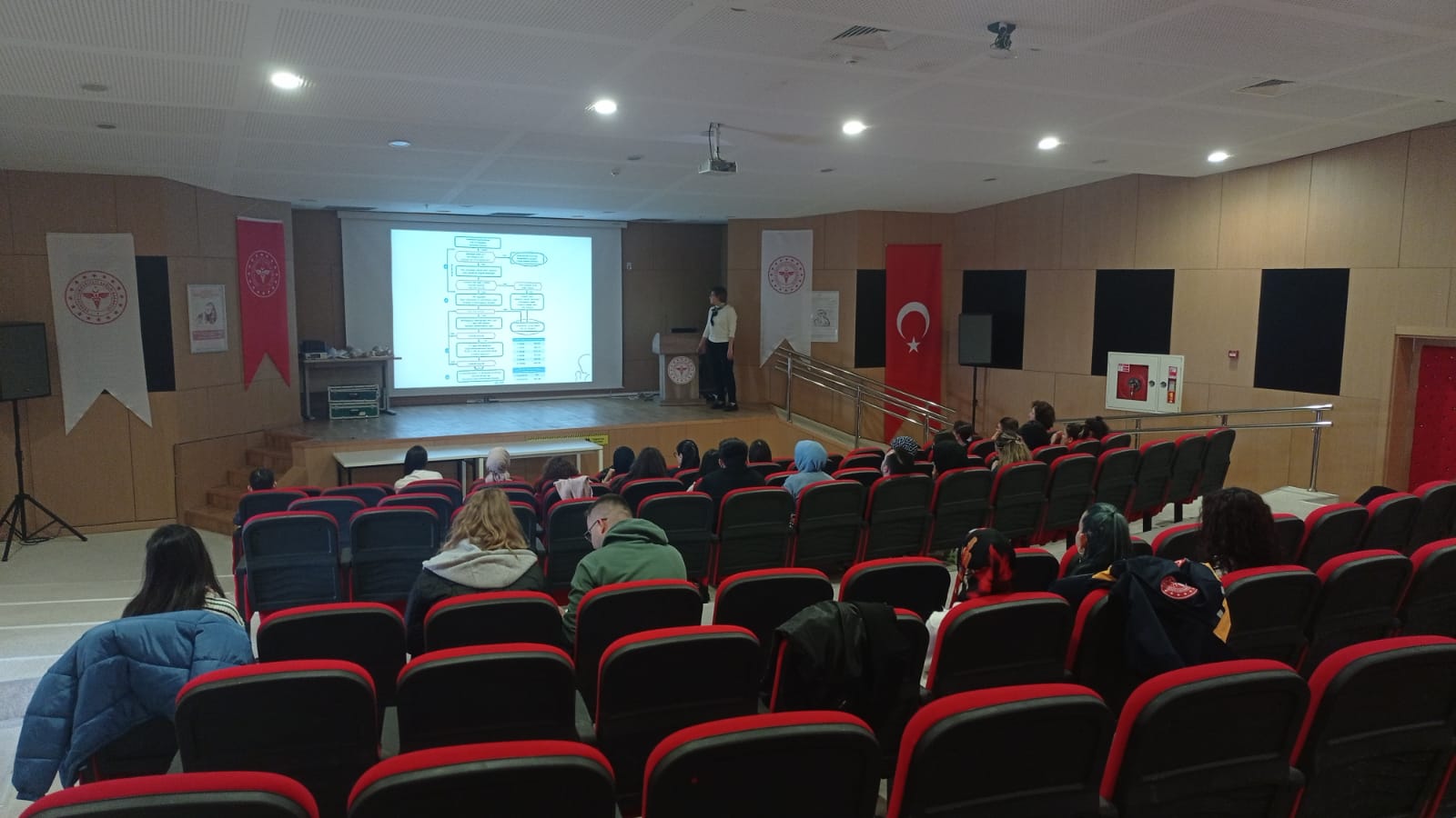 Kırklareli Eğitim ve Araştırma Hastanesinde Yenidoğan Canlandırma (NRP) Eğitimi Düzenlendi.